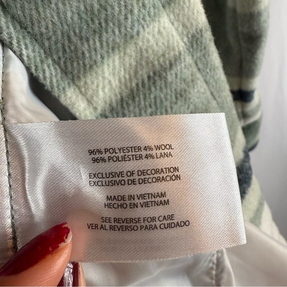 Banana Republic Women's Plaid Flannel Shirt Jacket, Black/Green/Brow - Picture 11 of 15